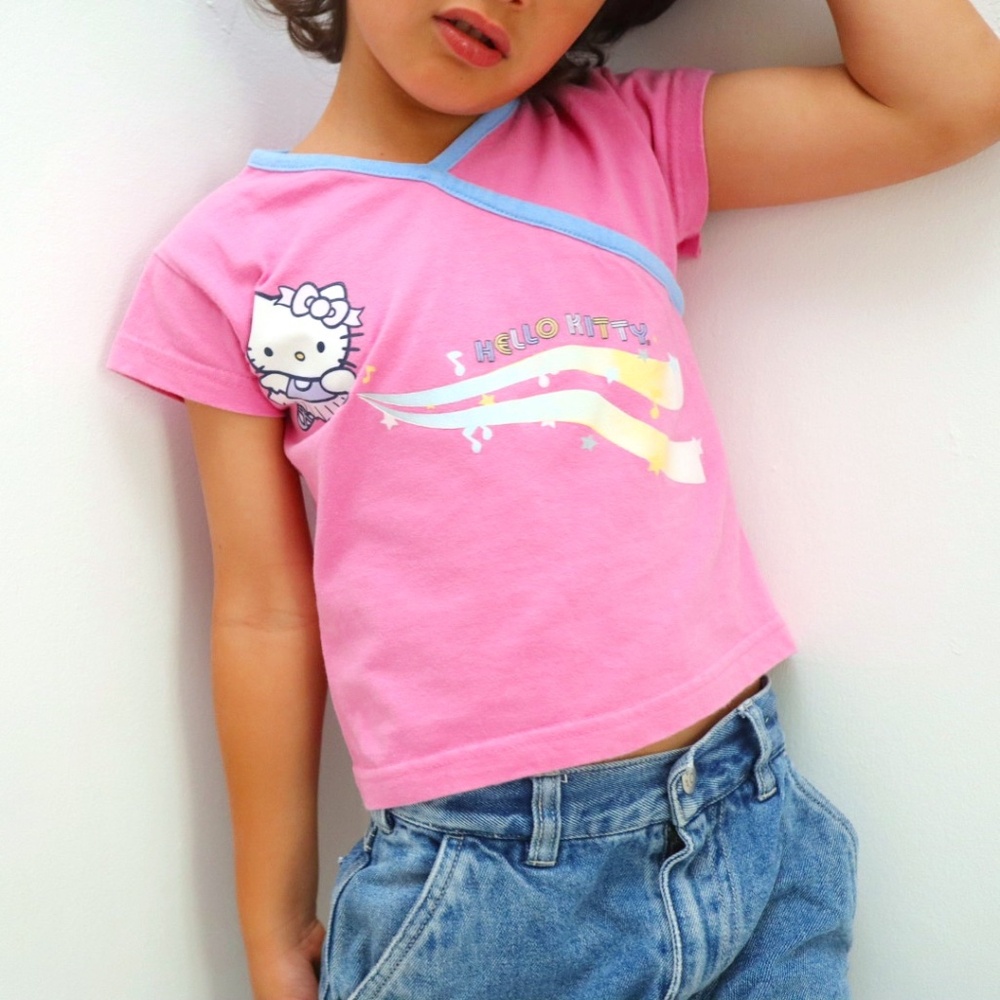 Vintage Y2K HELLO KITTY Pink Baby Tee / 4-5Y